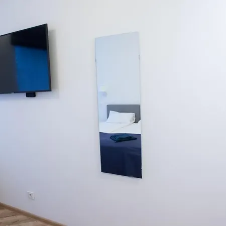 Hot Spot Apartment *